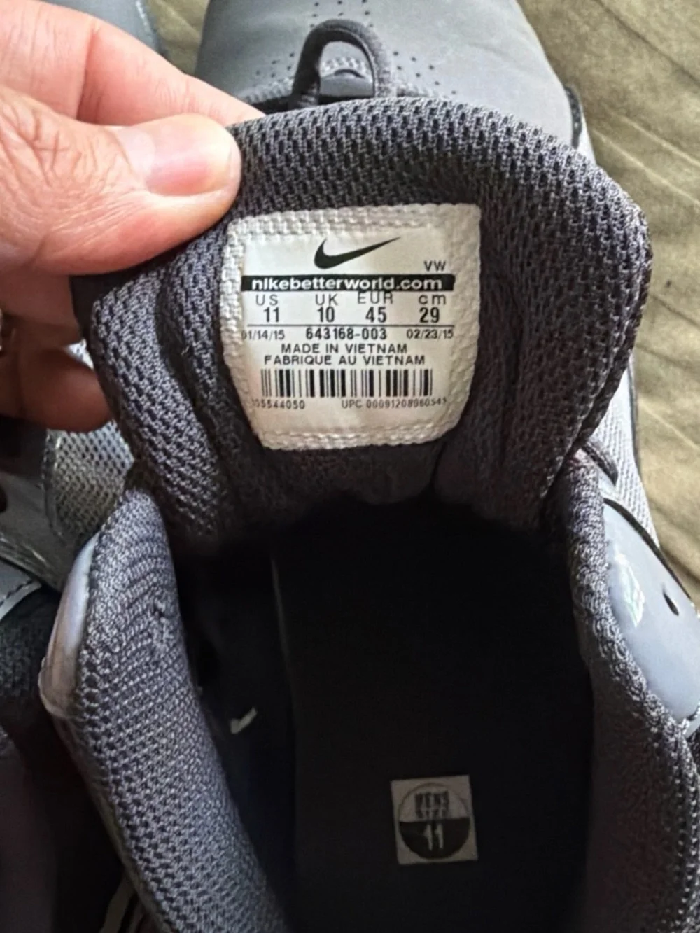 Nike Men’s Dark Gray and White Training Sneakers